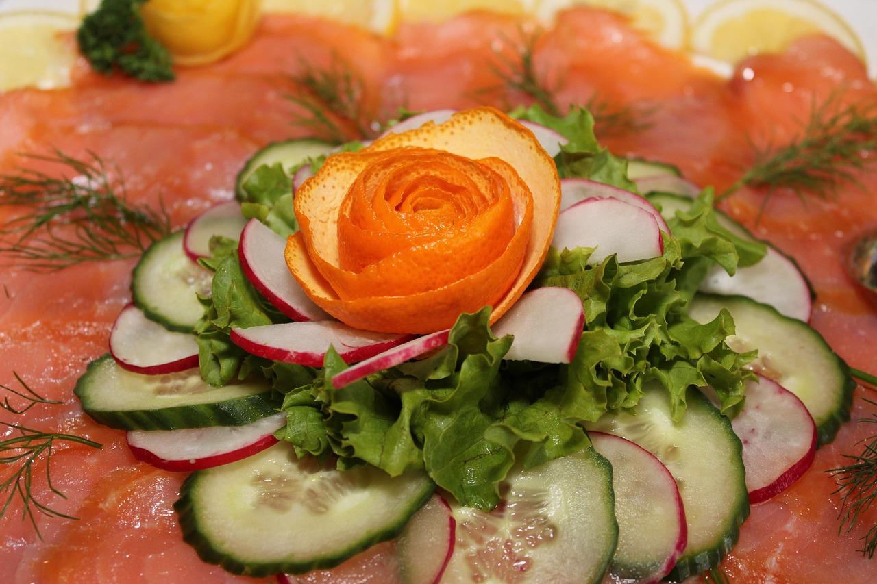 Zalm curry met kikkererwten & spinazie