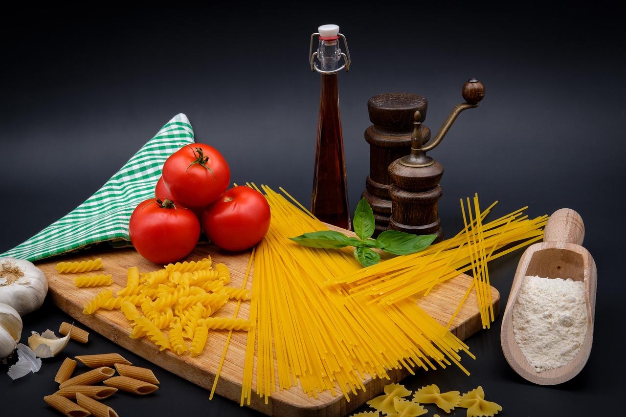 Spaghetti met venkel, lamsgehakt & paprikasaus
